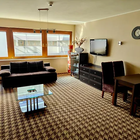 Appartamento Z Aneksem W Blisko Plazy, Z Garazem