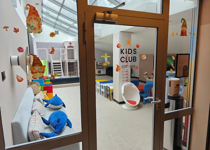 Pokój Z Aneksem W Blisko Plaży, Z Garażem Kołobrzeg